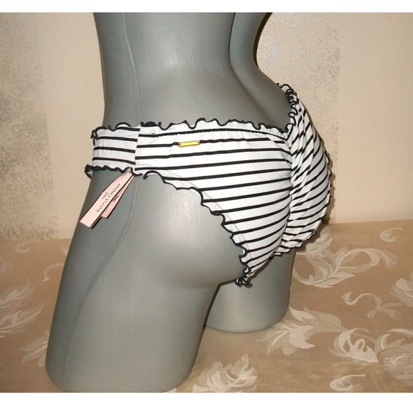 Victoria’s Secret Ruffle Cheeky Bottom - Picture 3 of 6